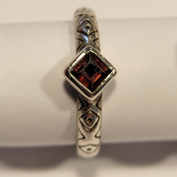 Tejani Sterling Silver and Garnet Stackable Rings - Picture 4 of 15
